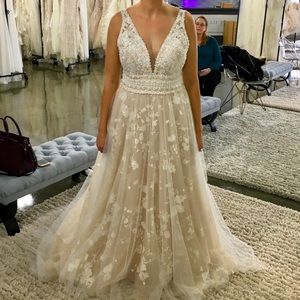Never worn- Allure Wedding Dress
